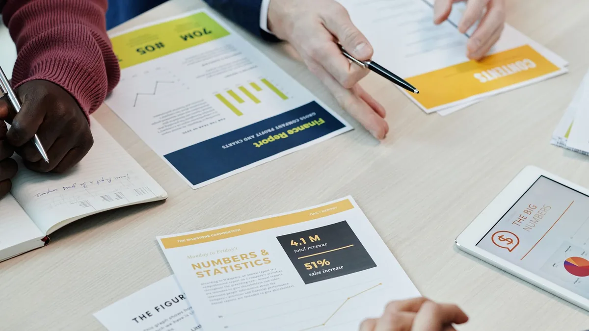 Titelgrafik: Das Jahresgespräch – Reihe Klar führen, Band 4